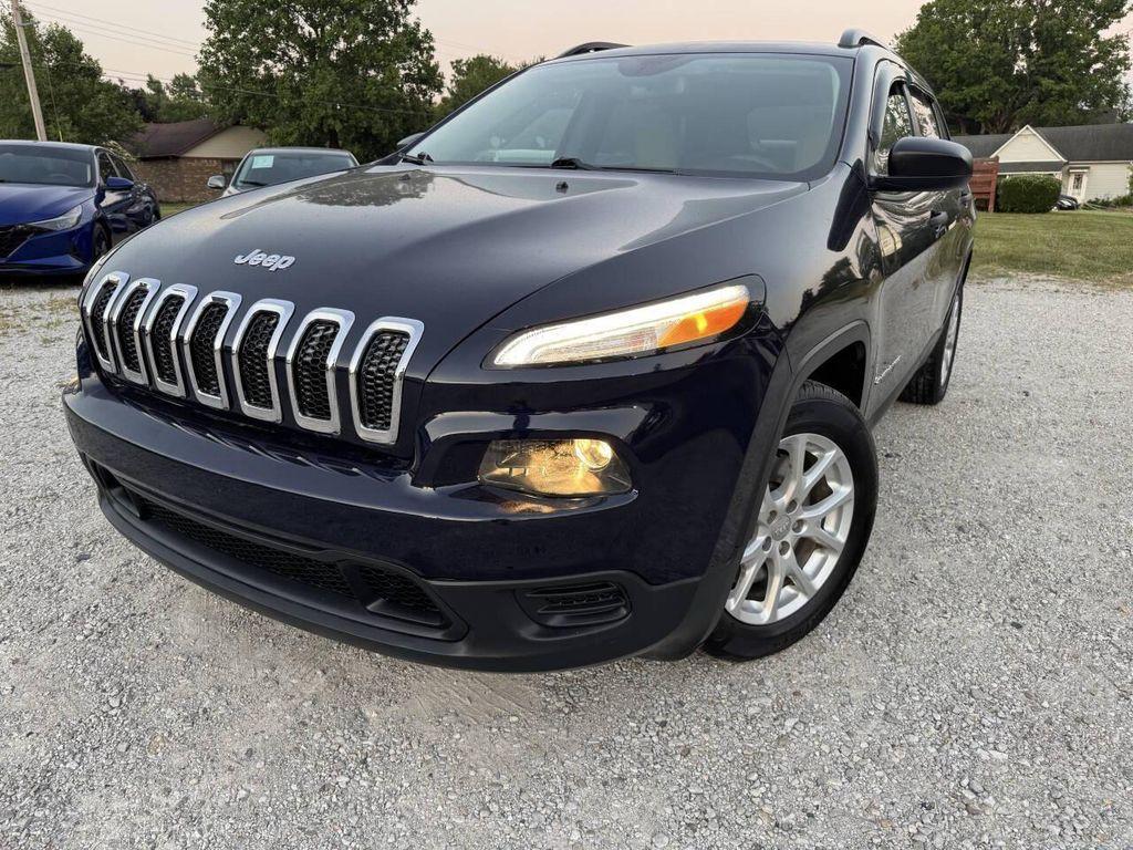 used 2016 Jeep Cherokee car, priced at $5,800