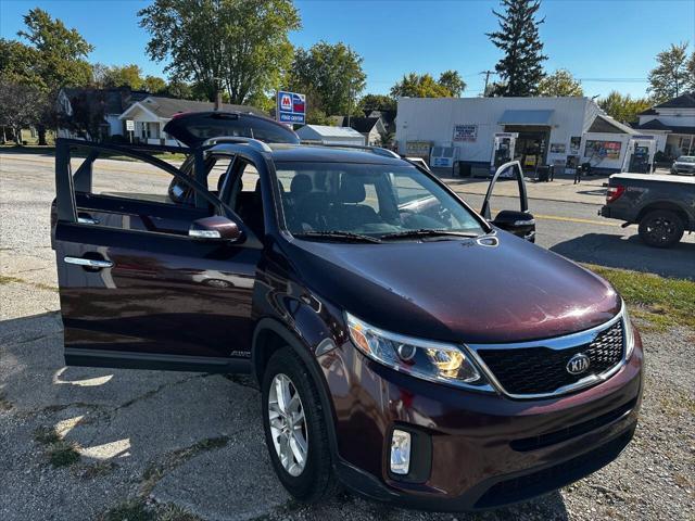 used 2014 Kia Sorento car, priced at $5,800