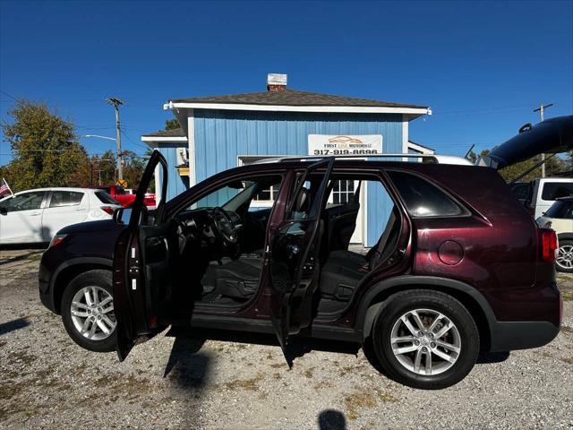 used 2014 Kia Sorento car, priced at $5,800