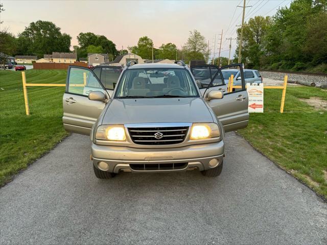 used 2005 Suzuki Grand Vitara car, priced at $3,600