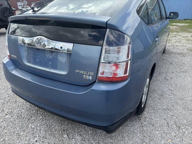 used 2004 Toyota Prius car, priced at $4,600