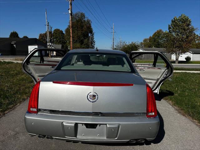 used 2006 Cadillac DTS car, priced at $6,200