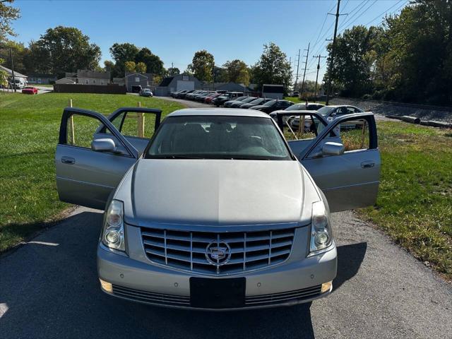 used 2006 Cadillac DTS car, priced at $6,200