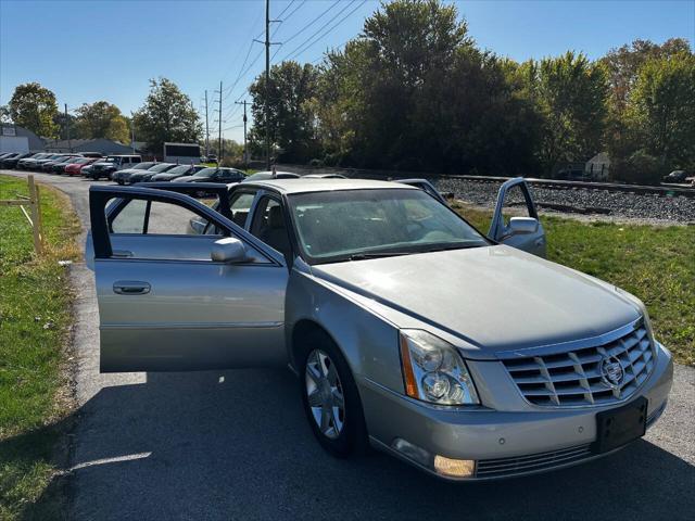 used 2006 Cadillac DTS car, priced at $6,200