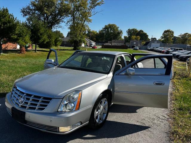 used 2006 Cadillac DTS car, priced at $6,200