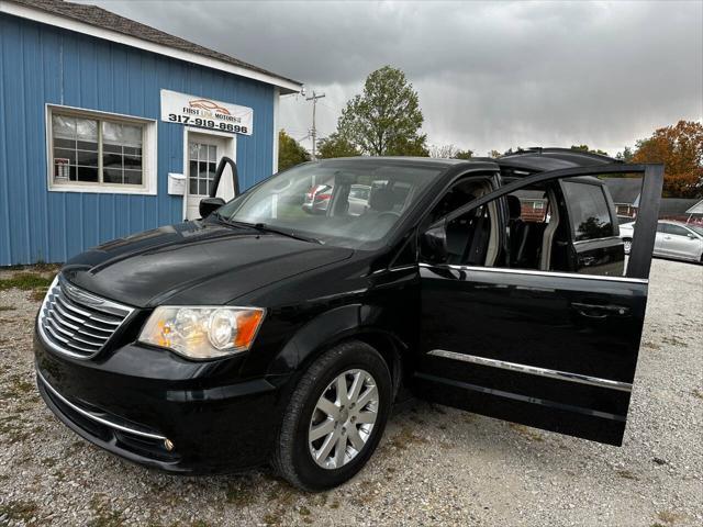 used 2014 Chrysler Town & Country car, priced at $5,800