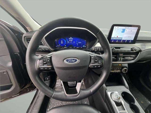 used 2022 Ford Escape car, priced at $25,070