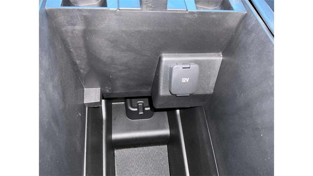 used 2020 Ford Edge car, priced at $12,399