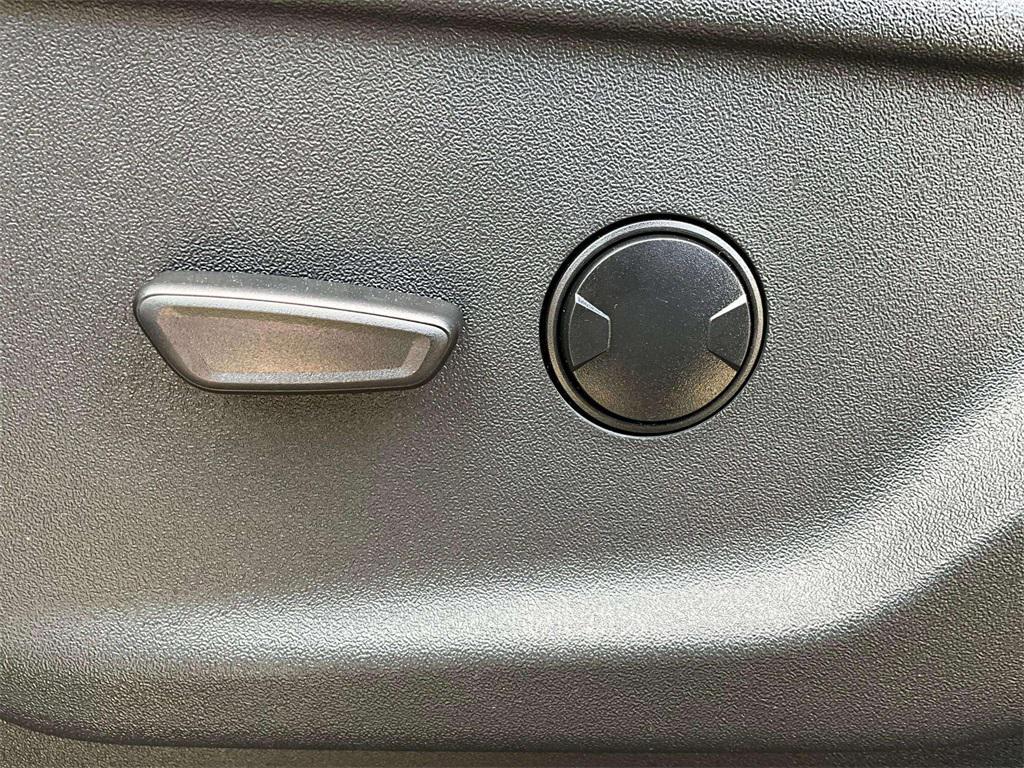 new 2025 Ford F-350 car, priced at $53,900