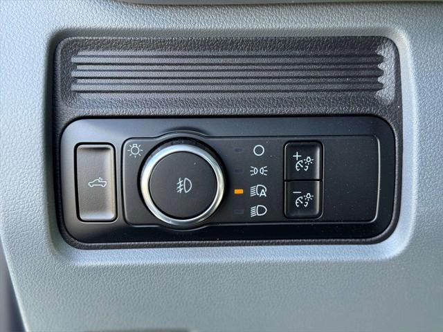 new 2024 Ford F-250 car, priced at $45,989