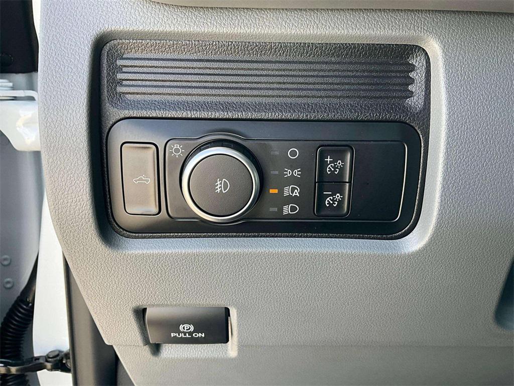 new 2025 Ford F-350 car, priced at $67,900