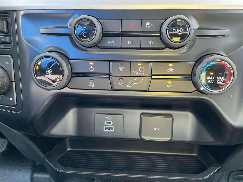 new 2025 Ford F-350 car, priced at $67,900