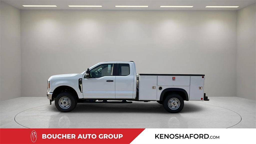 new 2025 Ford F-350 car, priced at $67,900