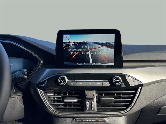 new 2025 Ford Escape car, priced at $29,202