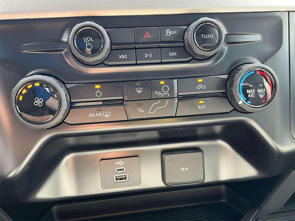 new 2025 Ford F-350 car, priced at $80,840