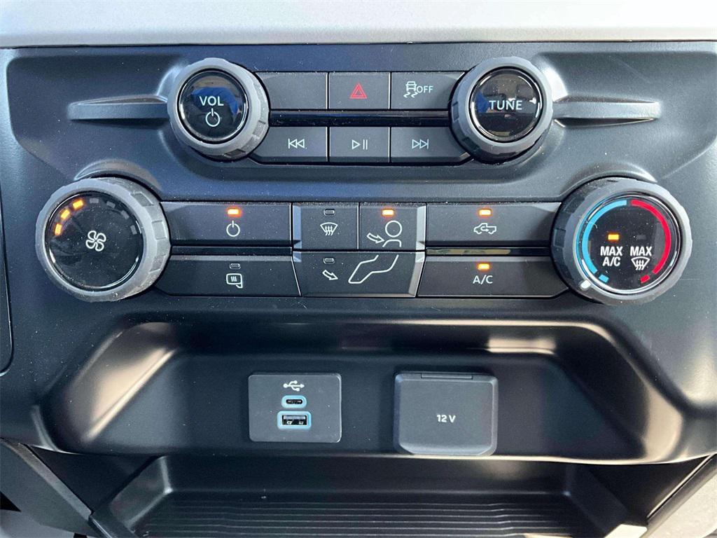new 2025 Ford F-250 car, priced at $68,800