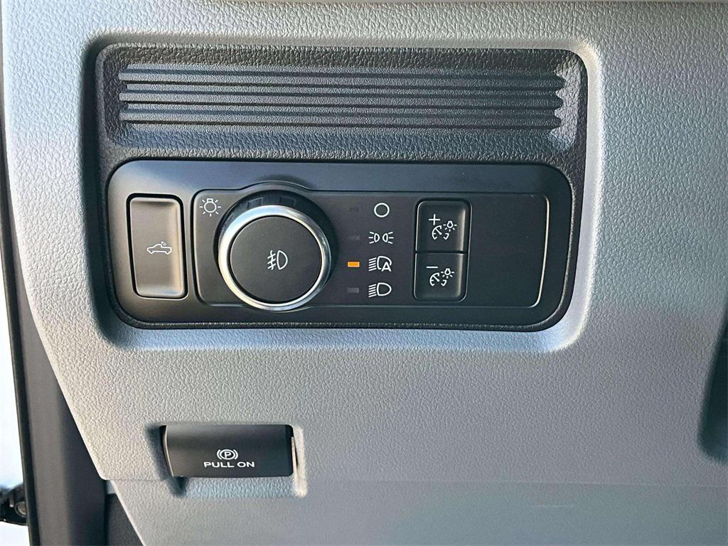 new 2025 Ford F-250 car, priced at $68,800