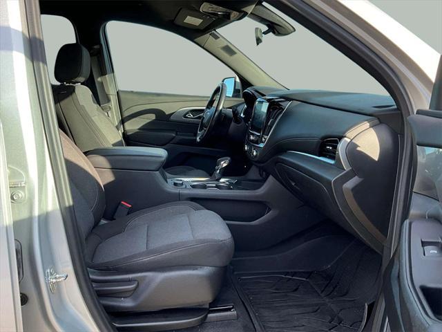 used 2022 Chevrolet Traverse car, priced at $23,898