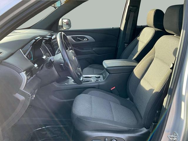 used 2022 Chevrolet Traverse car, priced at $23,898
