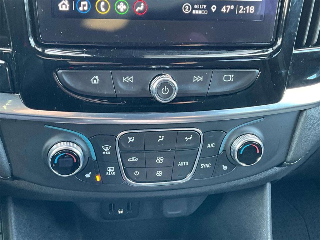 used 2022 Chevrolet Traverse car, priced at $22,472