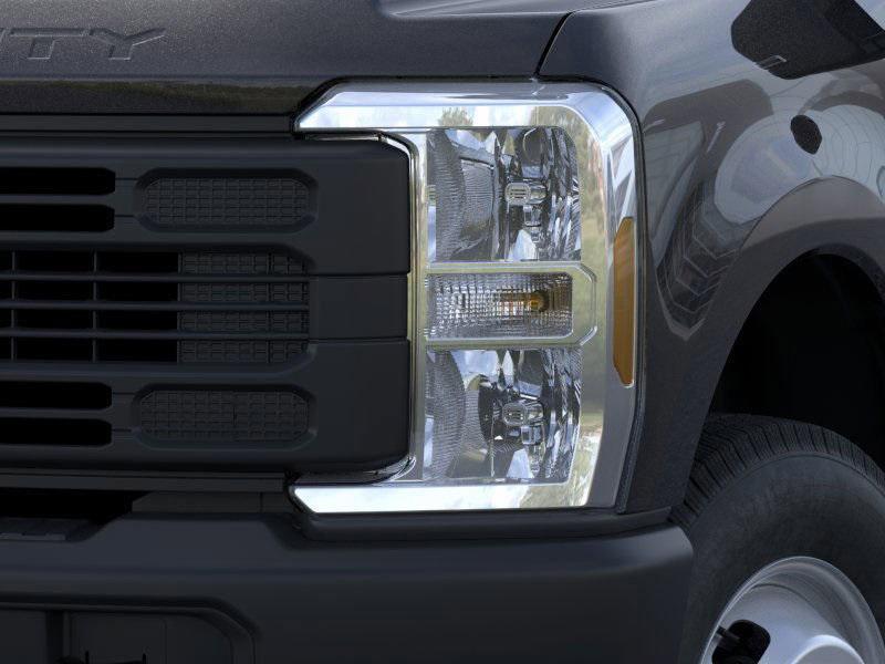 new 2025 Ford F-350 car, priced at $70,445