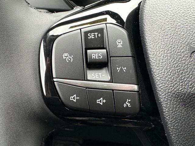 new 2025 Ford Escape car, priced at $29,924