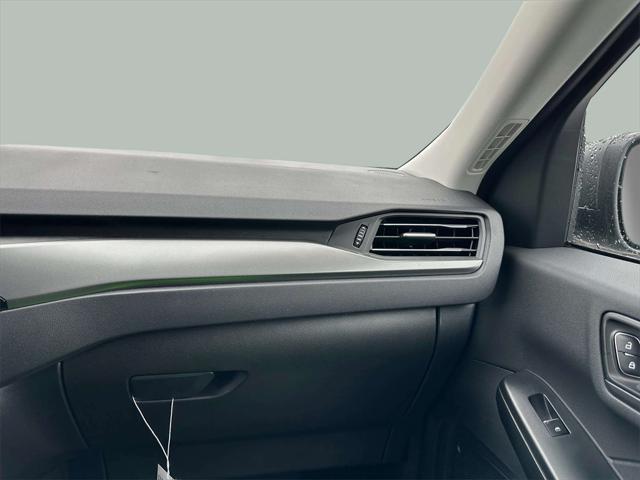 new 2025 Ford Escape car, priced at $30,332