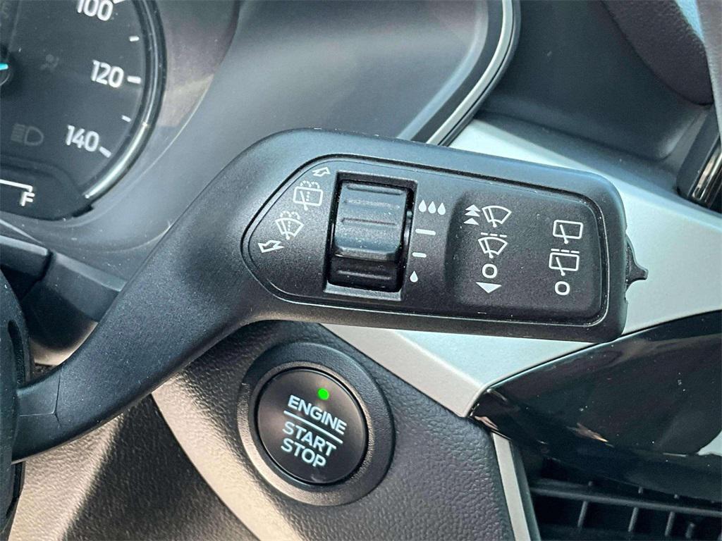 used 2022 Ford Escape car, priced at $22,526