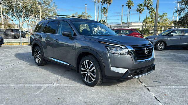 new 2024 Nissan Pathfinder car, priced at $45,356