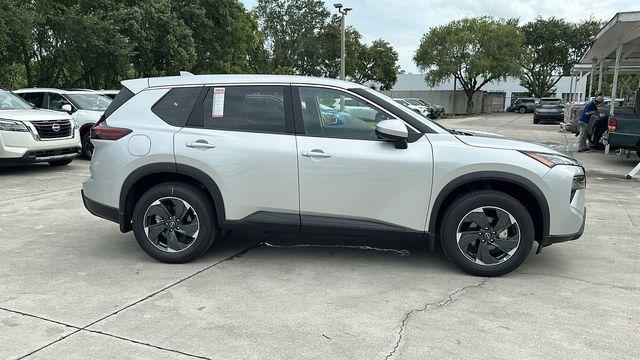 new 2025 Nissan Rogue car, priced at $33,060