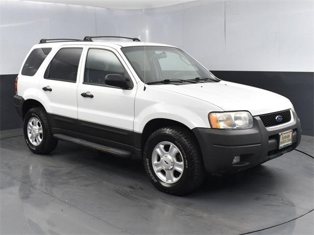 used 2004 Ford Escape car, priced at $7,999