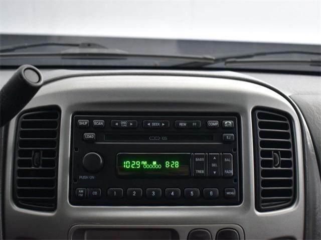 used 2004 Ford Escape car, priced at $7,999
