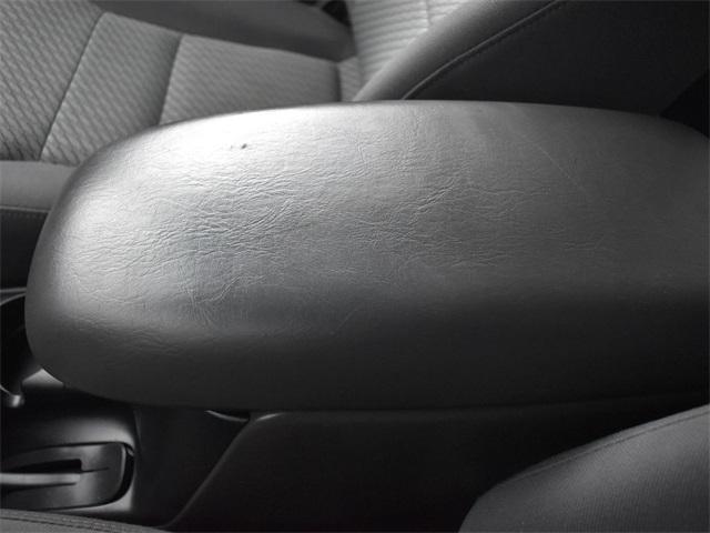 used 2004 Ford Escape car, priced at $7,999