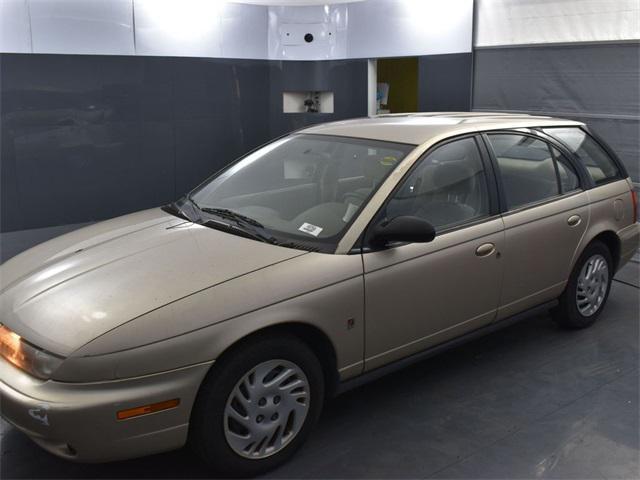 used 1998 Saturn SW car, priced at $2,999