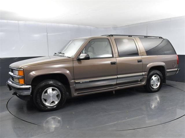 used 1997 Chevrolet Suburban car, priced at $5,999