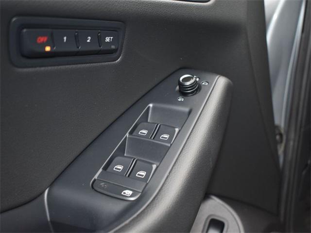 used 2009 Audi Q5 car, priced at $13,987