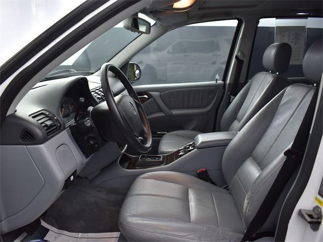 used 2000 Mercedes-Benz M-Class car