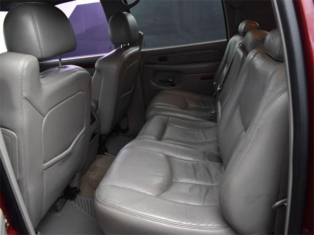 used 2006 Cadillac Escalade ESV car, priced at $9,999