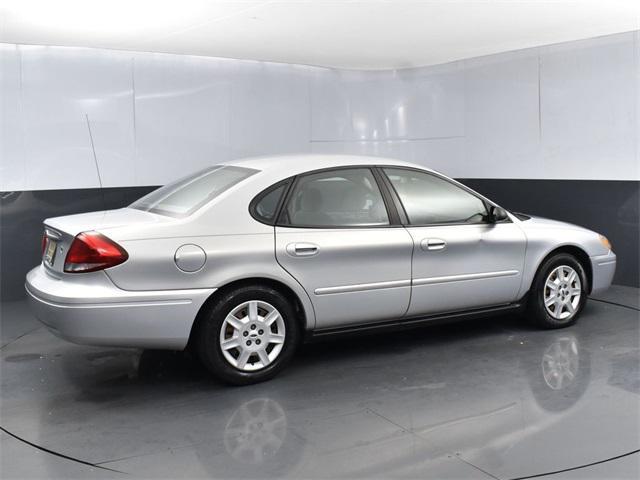 used 2006 Ford Taurus car, priced at $5,999