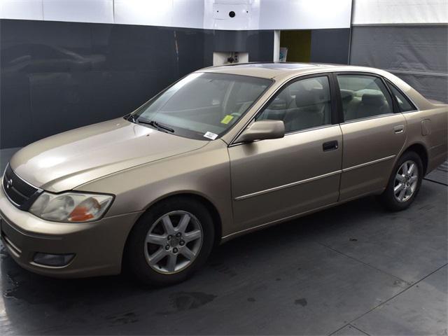 used 2001 Toyota Avalon car, priced at $6,900