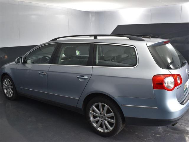 used 2007 Volkswagen Passat car, priced at $3,999
