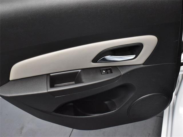 used 2016 Chevrolet Cruze Limited car, priced at $7,999