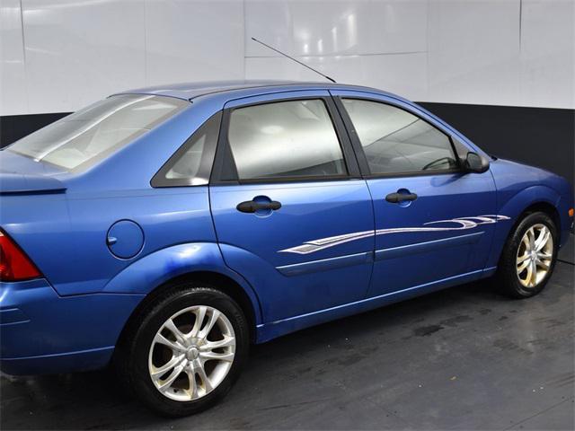 used 2005 Ford Focus car, priced at $3,999