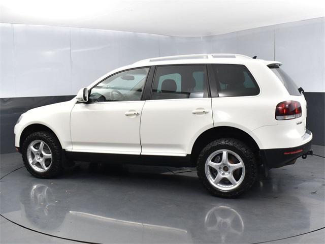 used 2010 Volkswagen Touareg car, priced at $8,999