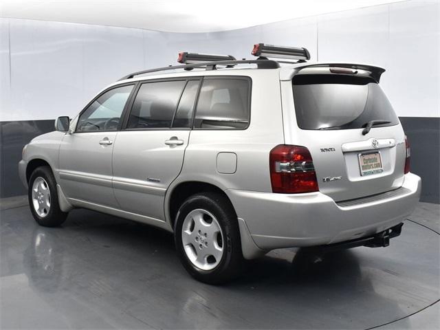 used 2006 Toyota Highlander car, priced at $7,999