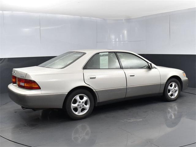 used 1999 Lexus ES 300 car, priced at $8,999