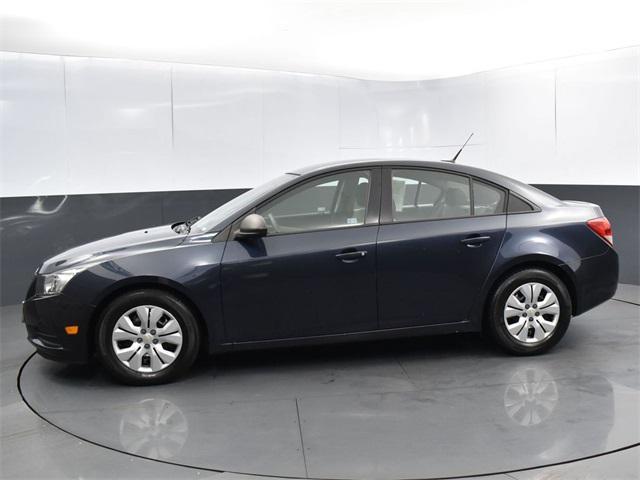 used 2014 Chevrolet Cruze car, priced at $7,999