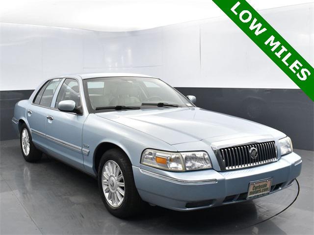 used 2009 Mercury Grand Marquis car, priced at $6,999