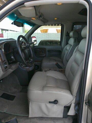 used 2002 GMC Savana 1500 car, priced at $14,995
