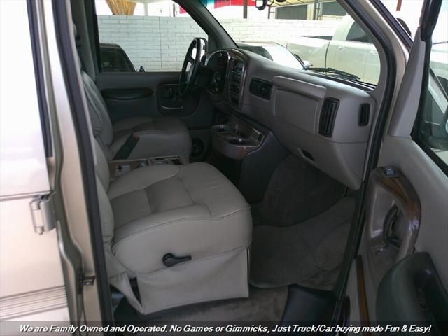 used 2002 GMC Savana 1500 car, priced at $14,995